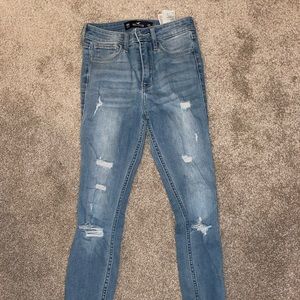 Hollister juniors jeans